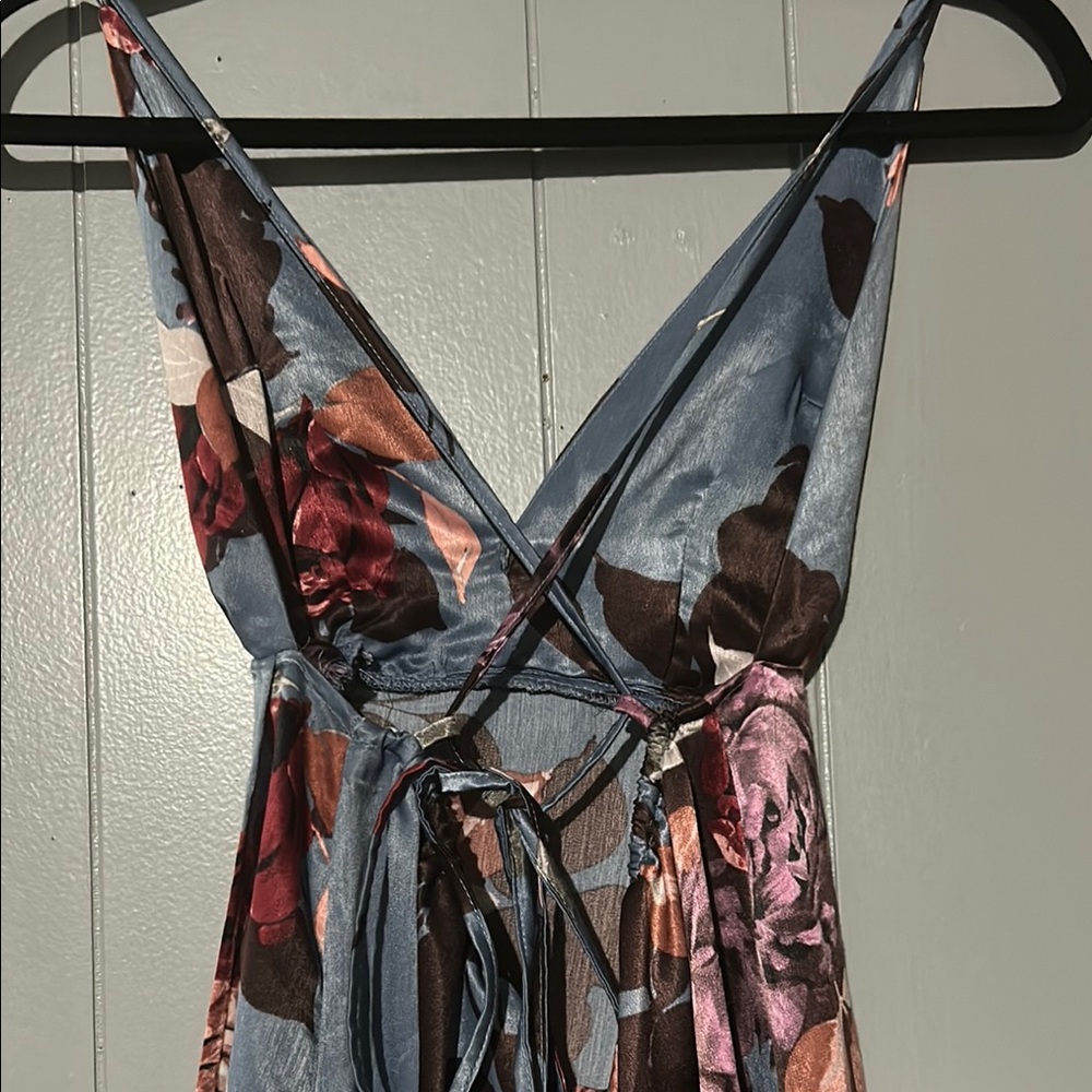 Olivaceous Blue and Red Halter Sundress for Wedding Guest - Picture 5 of 9